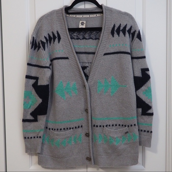 Roxy Sweaters - Roxy Size Medium Aztec Print Cardigan Sweater Cozy